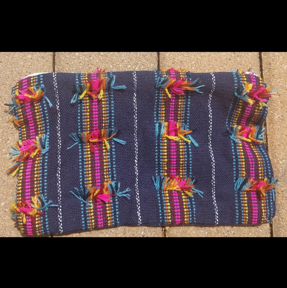 NWOT Multicolored zipper pouch